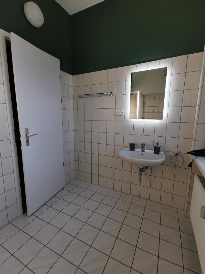Suiteable Living Katlenburg, Studio Apartment Mit Netflix, Am Rande Des Harz エクステリア 写真